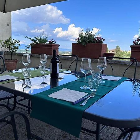 Апартаменты La Terrazza Di Ciro Pinsuti Синалунга Экстерьер фото